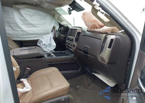 2017 GMC Sierra 2500Hd Denali z USA, uszkodzony, nr VIN 1GT12UEG3HF117771